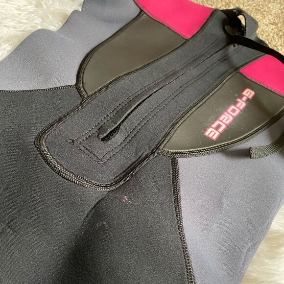 G-FORCE Wetsuit Shorts One Piece Size JM Girl Medium Black Pink - Picture 6 of 14